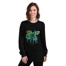 Load image into Gallery viewer, Green Flower Long sleeve t-shirt