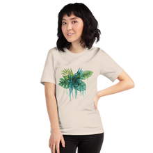 Load image into Gallery viewer, Green Flower T-Shirt