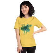 Load image into Gallery viewer, Green Flower T-Shirt